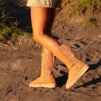 bota en color camel con fantasía en terracorta y oro modelo Sunset Walk