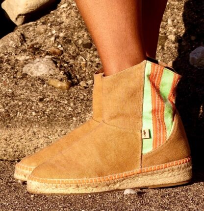 Botín en tela camel y fluor con suela de yute - modello Tarifa Beach